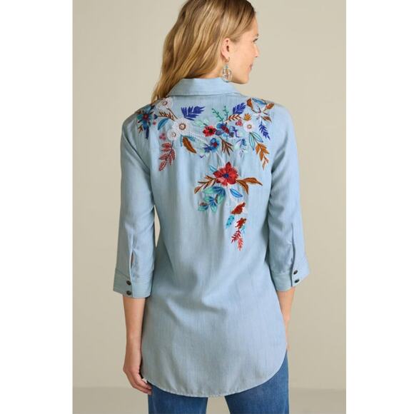Soft Surroundings Aveline Top Womens Size 1X Floral Embroidered Chambray Button - Picture 5 of 12